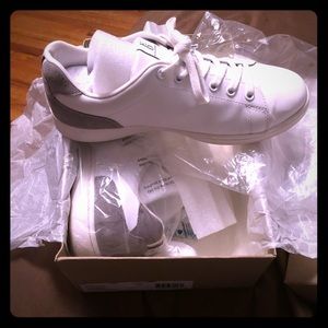 Worn 1 Ellen D wh leath/suede shoes. EdbyEllen.com